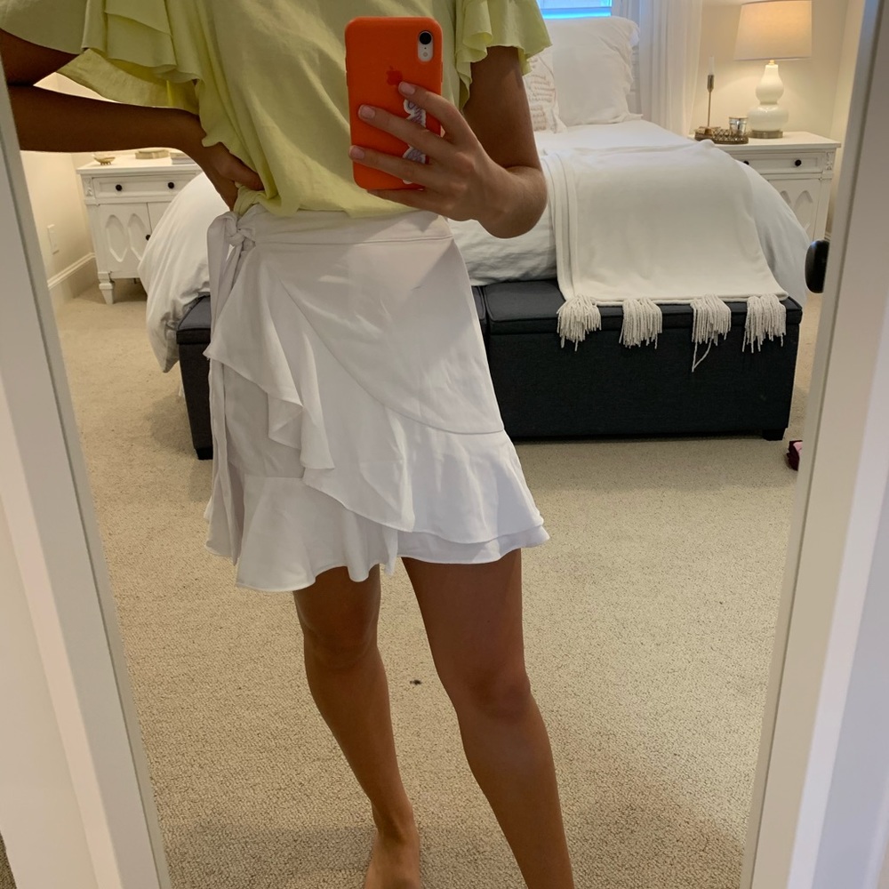 Patricia ruffle wrap skirt in white